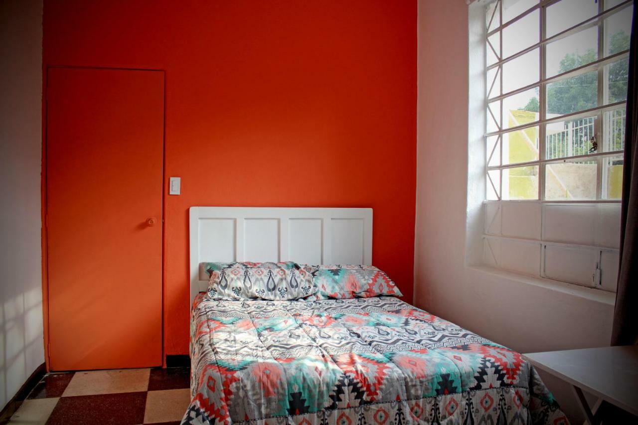 Hostal Americana غوادالاجارا المظهر الخارجي الصورة